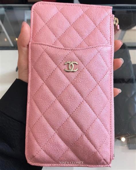 chanel smartphone case